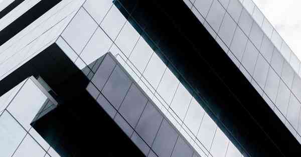 行业自律和社会监督的机制